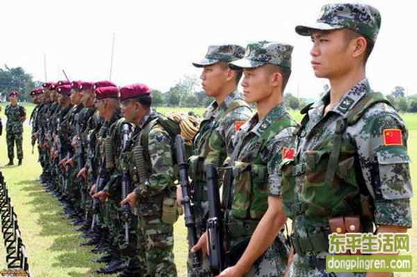 资料图：参加联合演习的中泰特种兵列队。