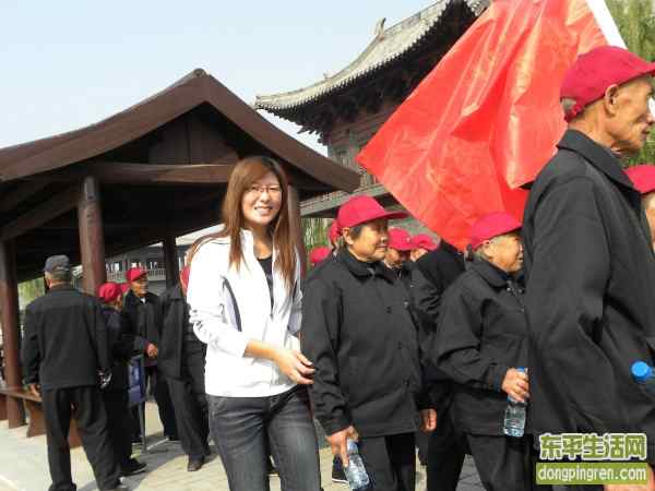 咱们的美女志愿者，人美心更美