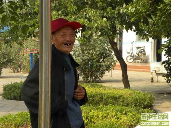 重磅人物出镜，大家还认识吗。呵呵