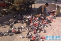 东平特大交通事故，百余汽车翻车. 肇事者为私自改装三轮