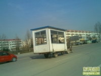 Out！平湖附近惊现雷人“房车”