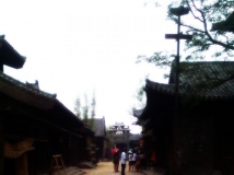 去年暑假的时候拍摄的水浒城