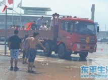 那天一个东平的哥们结婚，结果赶上超级大暴雨！！