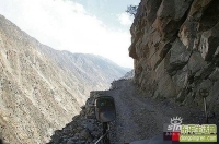 敢在这样的公路上开车吗