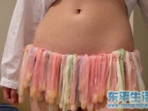 80后“避孕套女孩”造型 当时我就震惊了